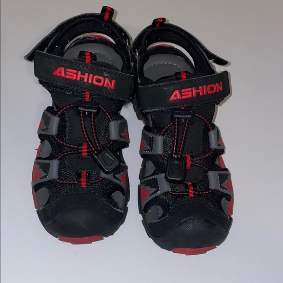 Black and Red Outdoor Sandals with Textured Sole - Picture 1 of 11